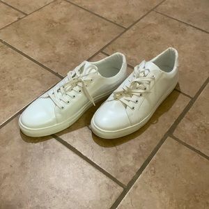 Men’s size 9 Banana Republic sneakers